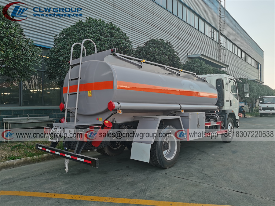 HOWO 8000 liters diesel transfer tank refuel tanker truck