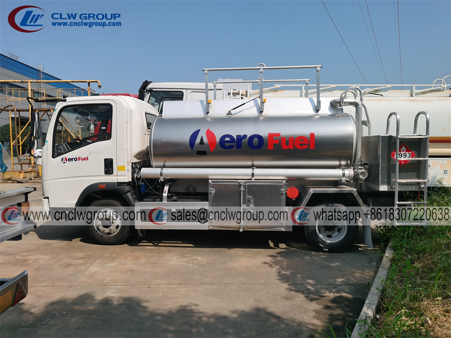 HOWO 5000L aluminum oil tank mobile refuelling diesel gasoline tanker trucks