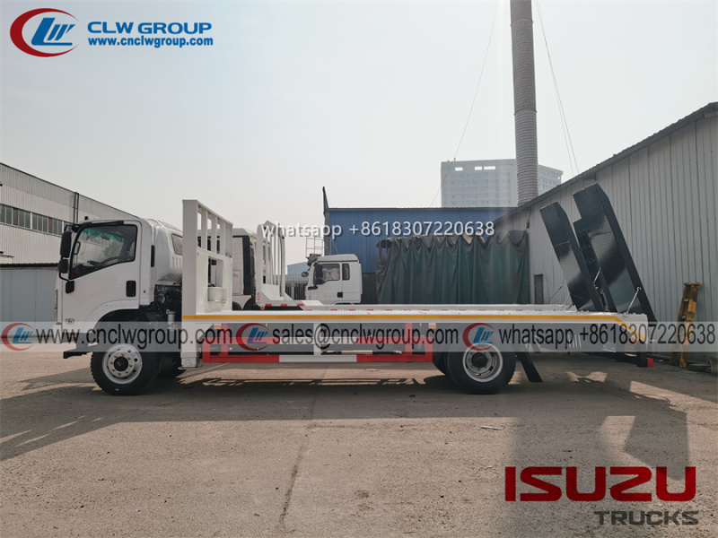 ISUZU 4x4 off road 8 ton self loading flatbed truck with 6 ton winch