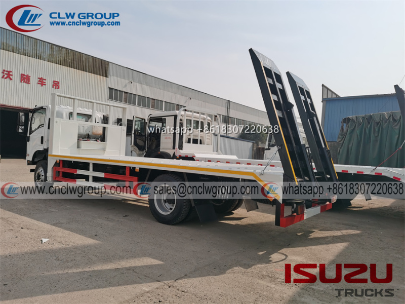 ISUZU 4x4 off road 8 ton self loading flatbed truck with 6 ton winch