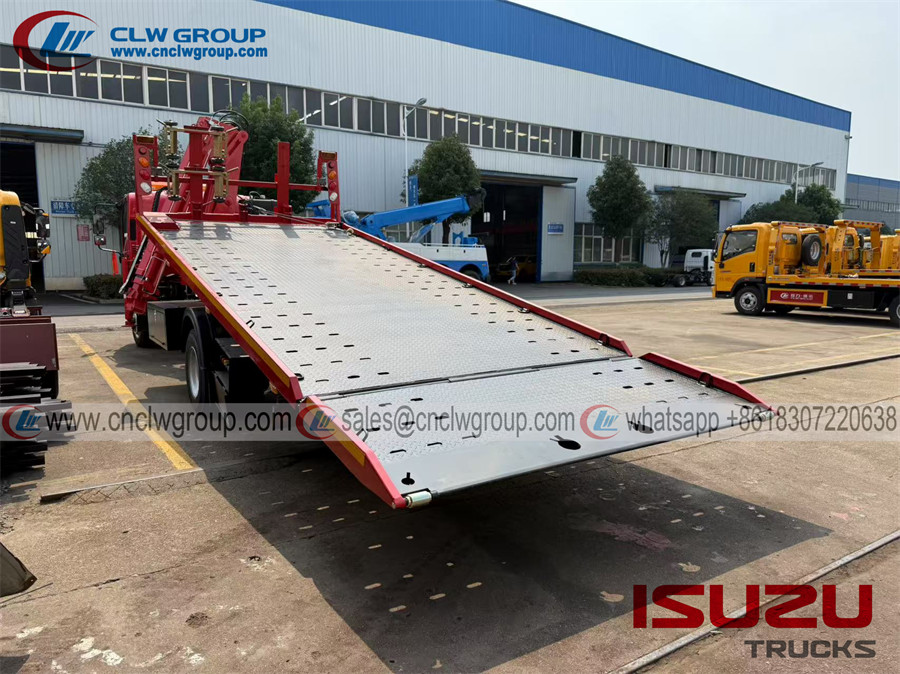 ISUZU 700P 4x4 recovery wrecker truck with crane
