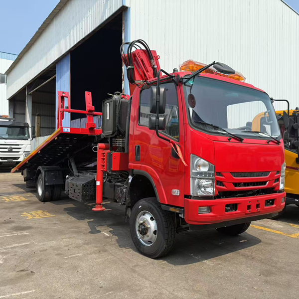 NEW PRODUCTS: ISUZU 700P 4x4 Recovery Wrecker Truck mounted Knuckle Crane