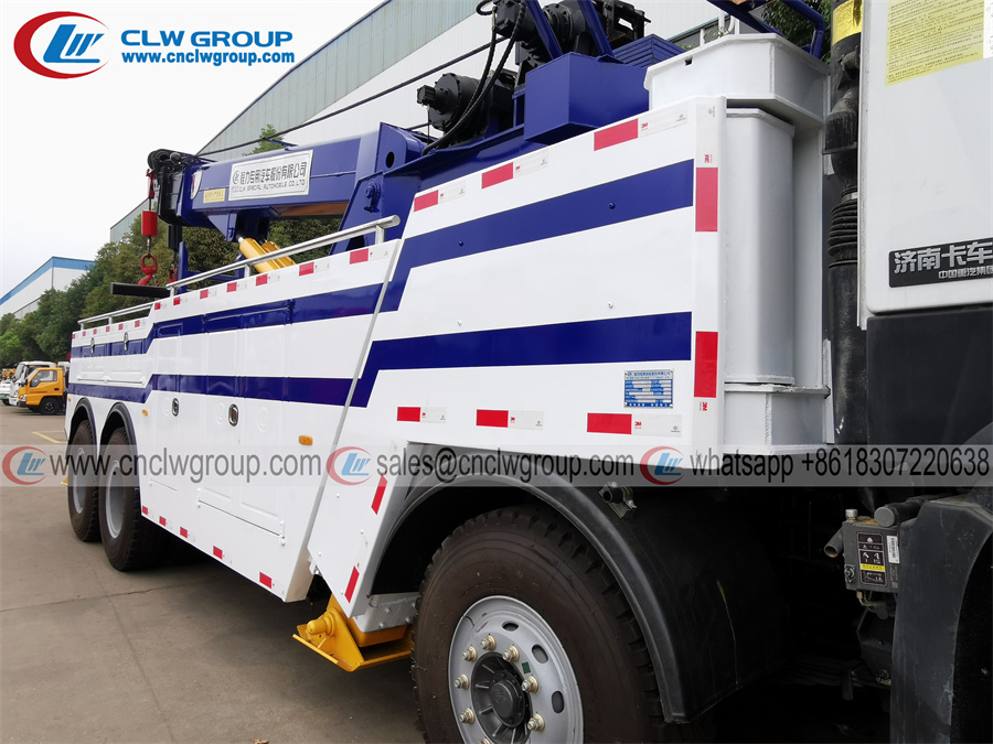 Sinotruk HOWO 8x4 30 40 ton heavy duty wrecker tow truck recovery towing trucks