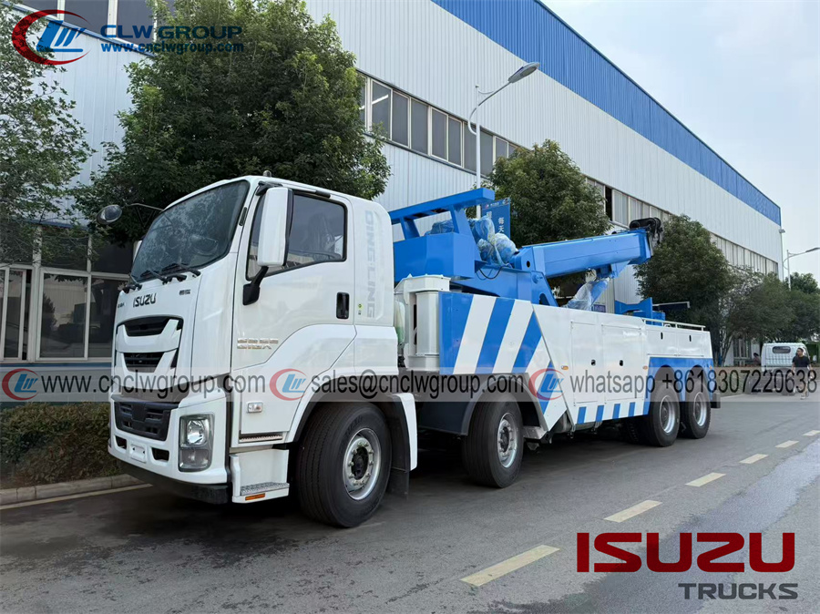 ISUZU GIGA 8x4 30 40 ton rotator crane wrecker towing service truck