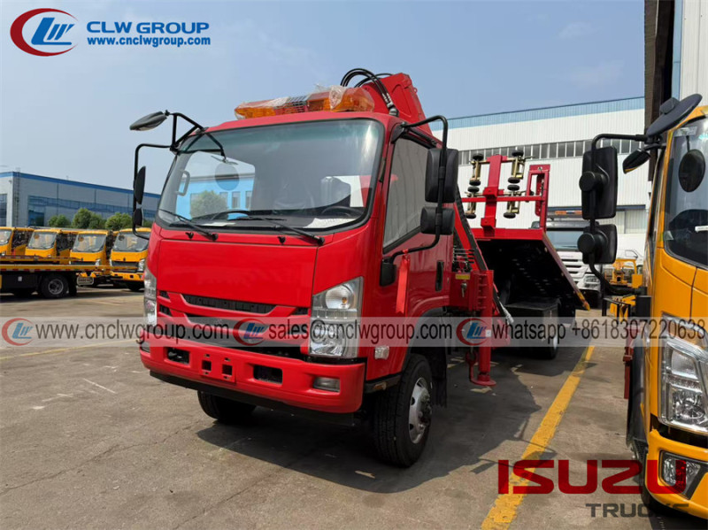 ISUZU 700P 4x4 recovery wrecker truck with crane