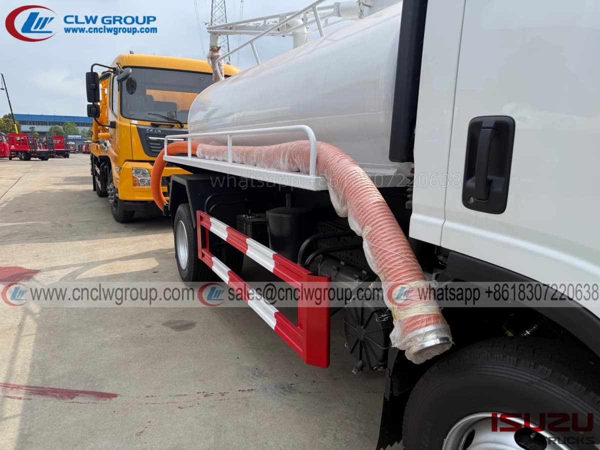 ISUZU 7m3 8m3 vacuum fecal sucker septic sewage tanker suction trucks