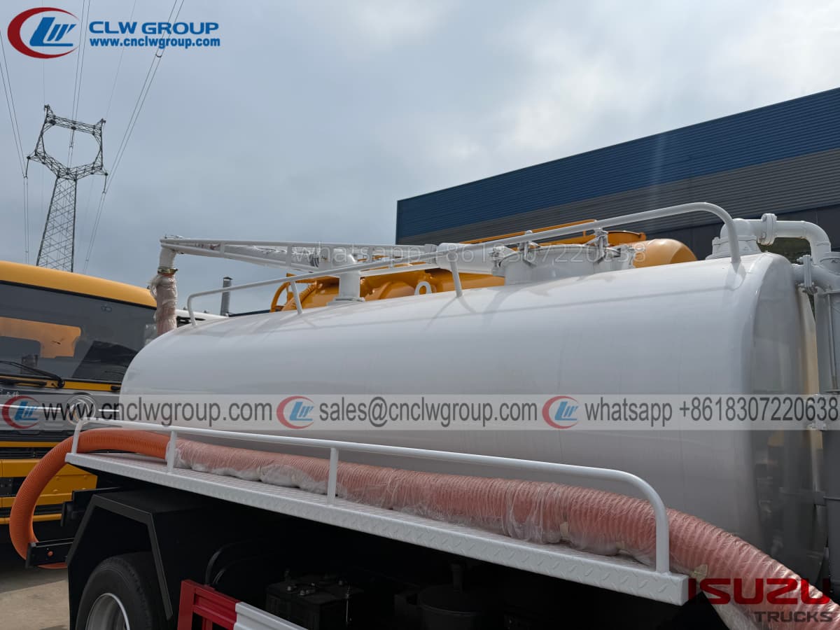 ISUZU 7m3 8m3 vacuum fecal sucker septic sewage tanker suction trucks