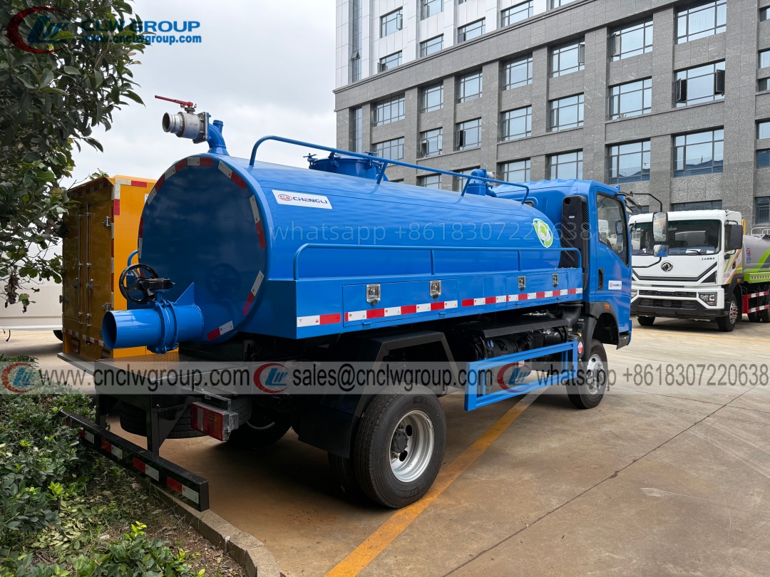 HOWO 4x4 5m3 vacuum fecal suction tanker truck