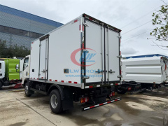 HOWO RHD 4 5 ton freezer cooling van refrigerated trucks