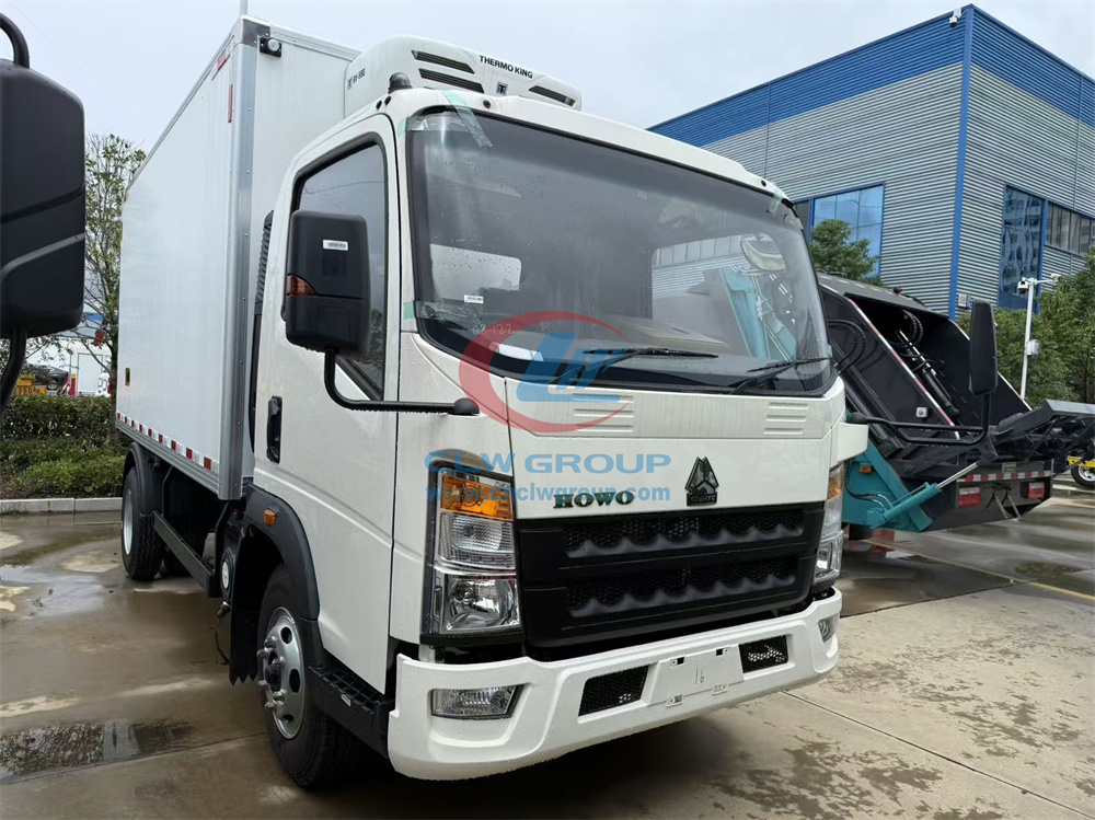 HOWO RHD 4 5 ton freezer cooling van refrigerated trucks