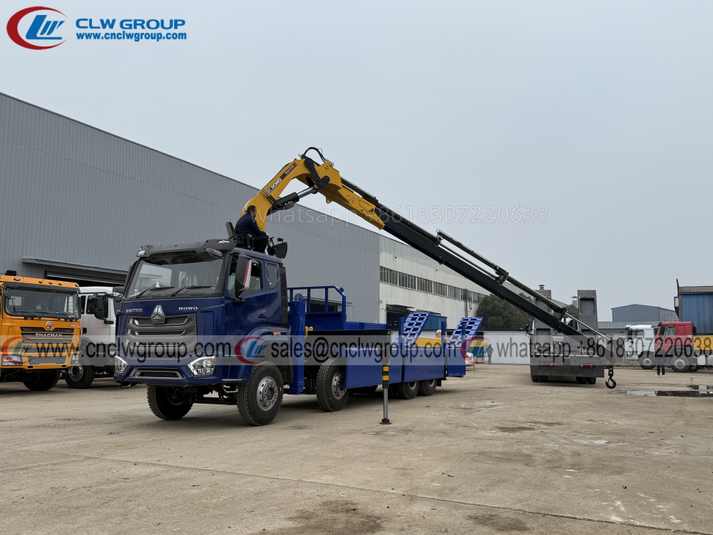 HOWO NX 8x4 platform truck mounted 16 ton folding arm crane