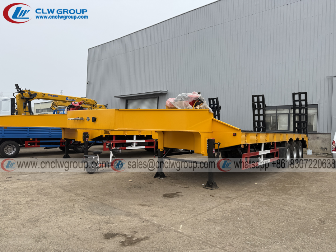 Hot sale tri axle lowbed semi trailer 60 ton 80 ton load for heavy machines transportation