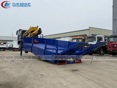 HOWO NX 8x4 self loading flatbed truck mounted XCMG 16 ton knuckle crane