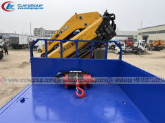HOWO 8x4 hydraulic lifting self loading flatbed truck mounted knuckle crane