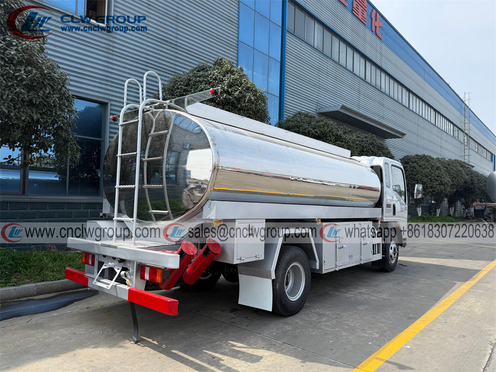 HOWO Cummins 141hp 10m3 aluminum fuel tanker refilling dispenser truck