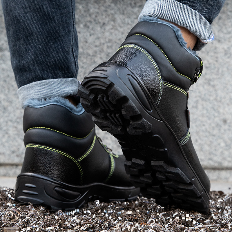 hot selling warm winter comfortable working safety shoes for men