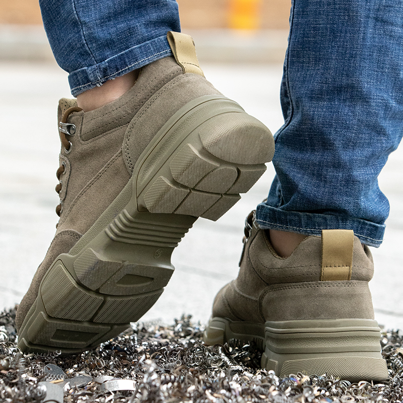 Lightweight Safety Work Shoes for Men Women Casual Industrial Protective Work Shoes