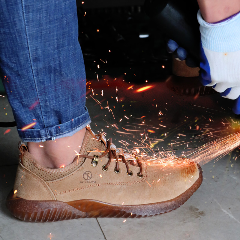 High Quality Anti-Cracking And Puncture Prevention Steel Toe Safety Work Shoes