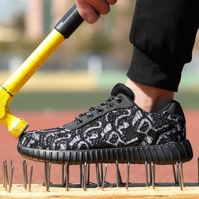 GUYISA Factory Promotion breathable lightweight slip-free rubber sole safety shoes