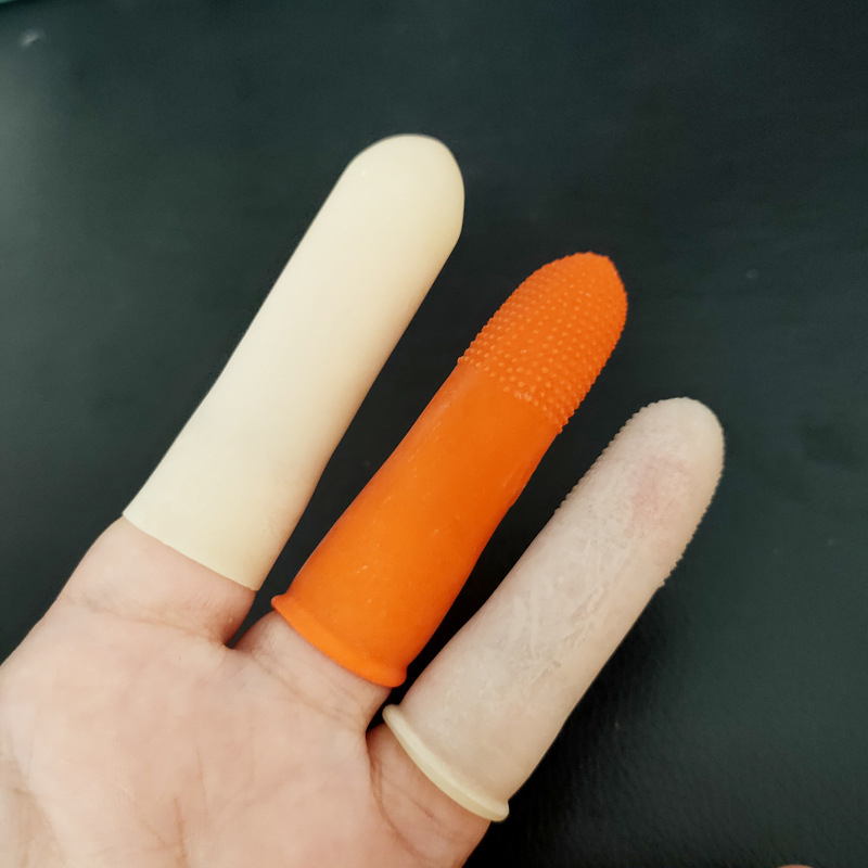 Low cost and environment friendly latex agricultural finger set wear resistant protective gloves