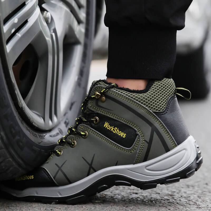 safety shoes with safe steel toe and anti-puncture midsole for winter