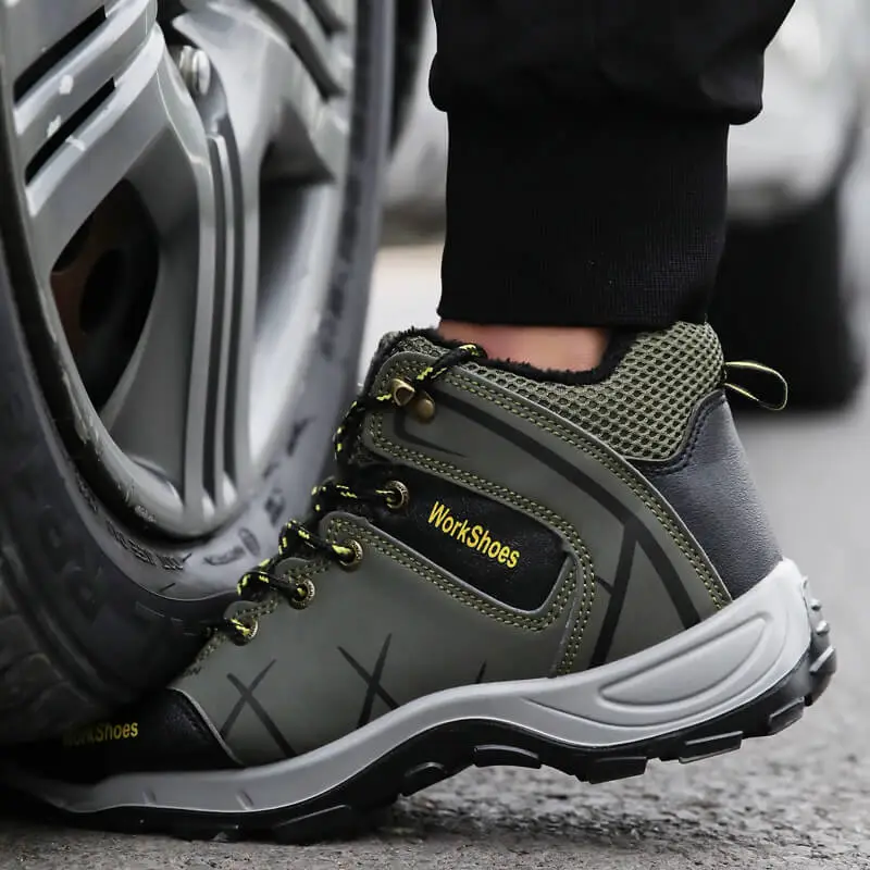 GUYISA action safety shoes with safe steel toe and anti-puncture midsole for winter