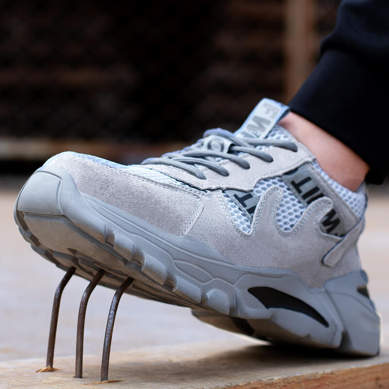 Grey Lightweight Breathable Safety Shoes Men's Women's Anti Puncture Industrial Work Shoes