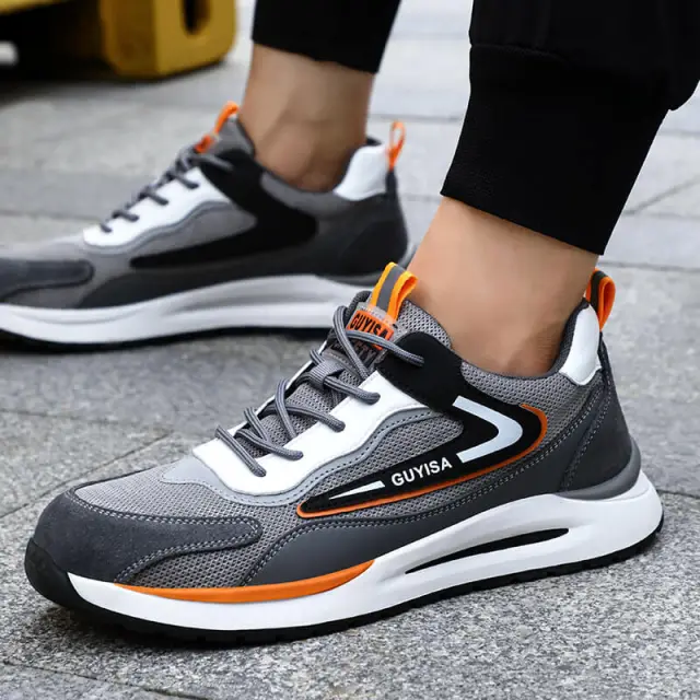Fashionable non-slip rubber bottom steel toe safe sports shoes