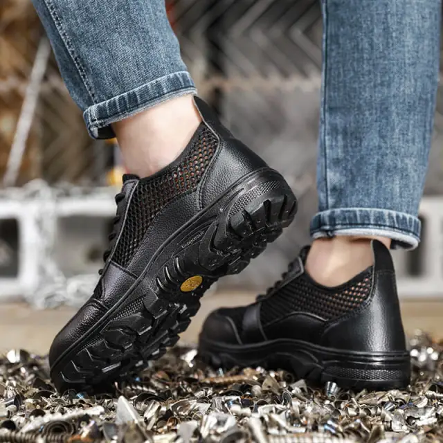 Non-slip safety shoes European standard steel toe breathable