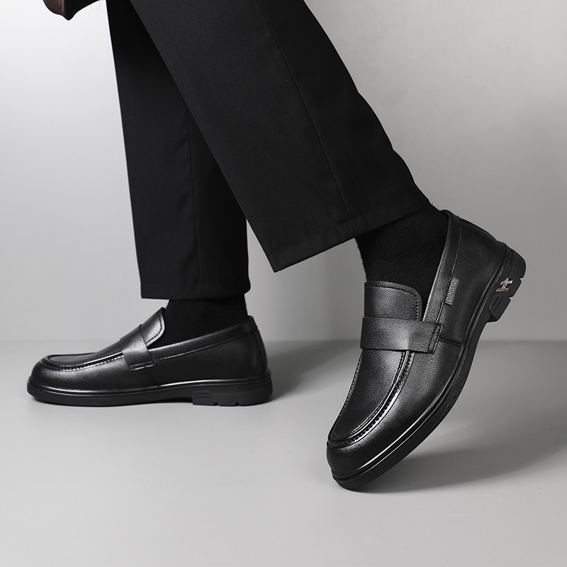 GUYISA  Black new sports series anti-slip SRC chef shoes