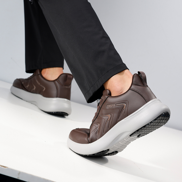 GUYISA  Microfiber new brown casual series anti-slip SRC chef shoes