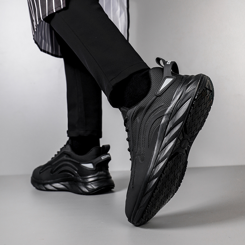 GUYISA  New black sports series anti-slip SRC solid MD sole chef shoes