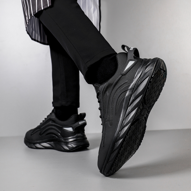 GUYISA  New black sports series anti-slip SRC solid MD sole chef shoes