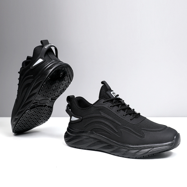 GUYISA  New black sports series anti-slip SRC solid MD sole chef shoes
