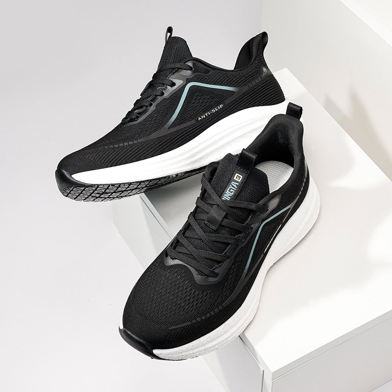Qingya new style black sports series high - elastic sponge anti - slip SRC chef shoes