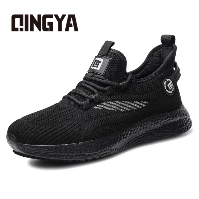 Qingya new style black sports series anti - slip SRC chef shoes