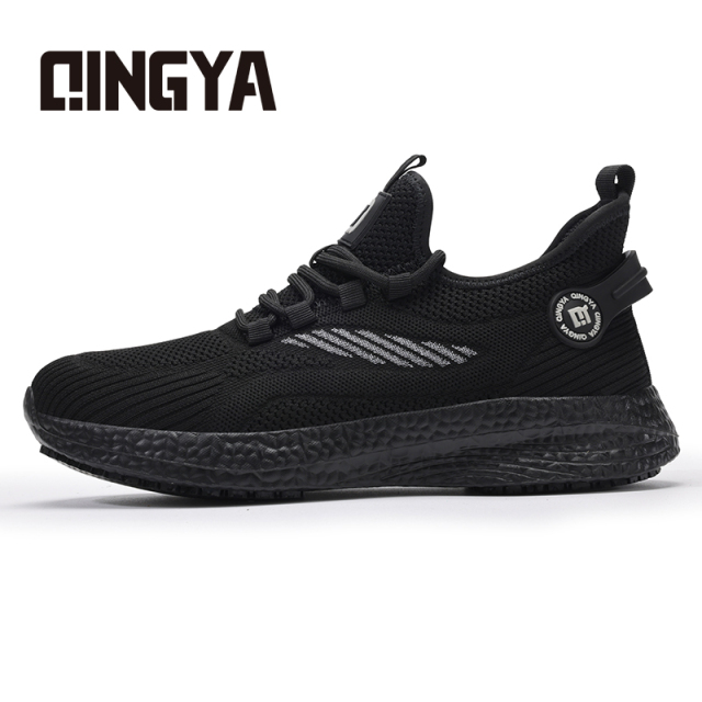 Qingya new style black sports series anti - slip SRC chef shoes