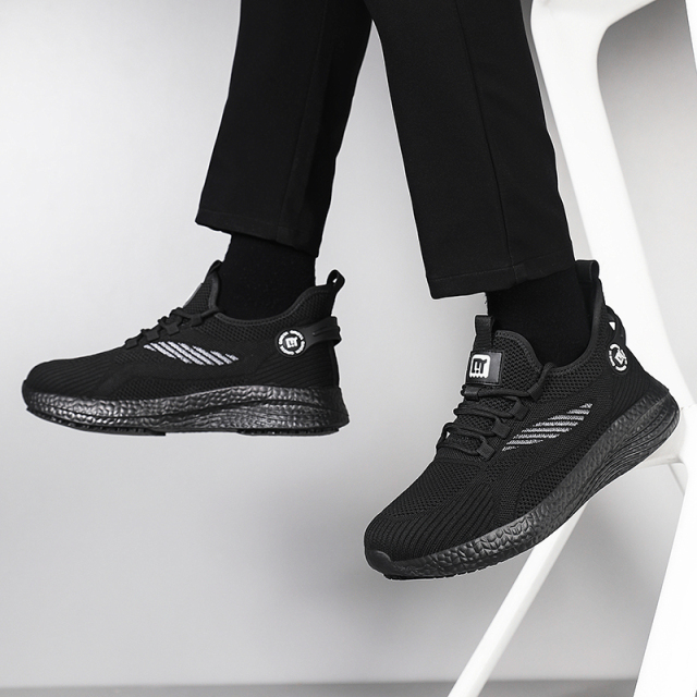 GUYISA  Black sports series all - season anti - slip SRC solid MD sole chef shoes