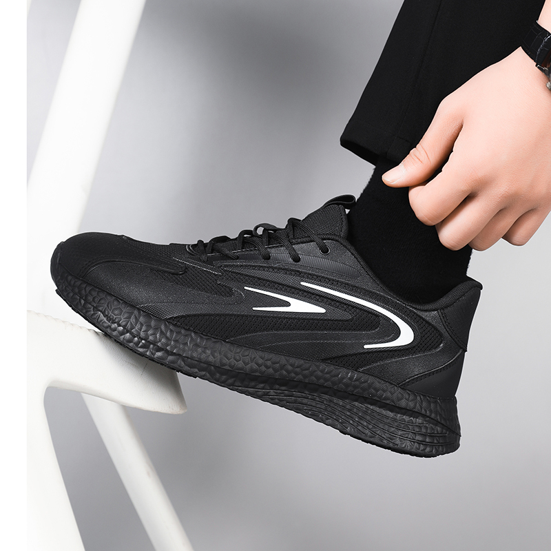 GUYISA   New black sports series anti - slip SRC solid MD sole chef shoes