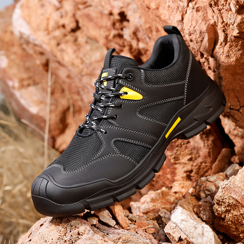 GUYISA  Hiking series black new anti - smashing anti - piercing European standard steel toe cap rubber sole safety shoes