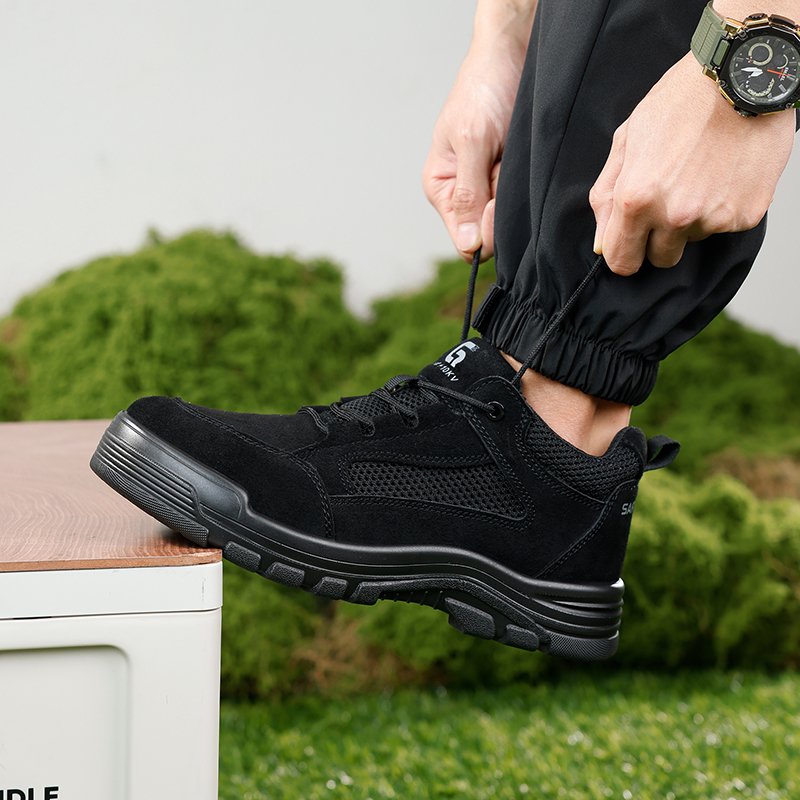 GUYISA  Black up - to - standard plastic toe cap insulating 10KV anti - smashing anti - piercing safety shoes