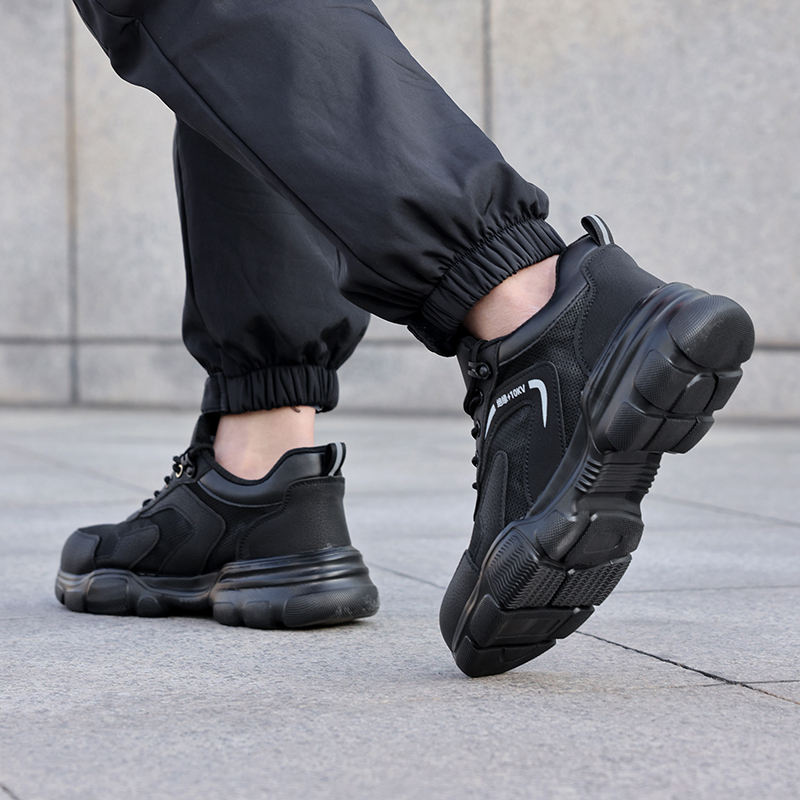 GUYISA  Insulated 10KV compliant plastic toe cap black anti - smash and anti - pierce safety shoes