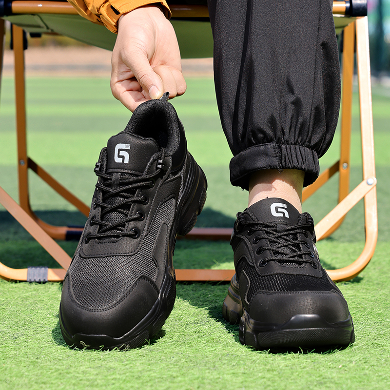 GUYISA  Insulated 10KV compliant plastic toe cap black anti - smash and anti - pierce safety shoes