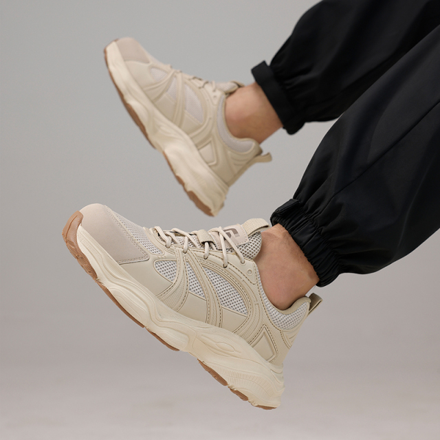 GUYISA New Style Air Mesh Upper Anti-puncture Rubber Sole Safety Shoes Functional Shoes