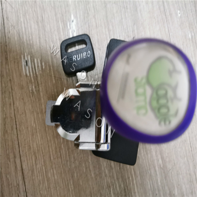 Excavator Spare Part  Cabin Door Lock Core  for PC200-8 In High Qaulity