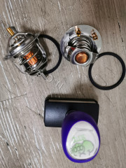 Excavator Spare Parts Thermostat 8-97300790-2 8-97600787-2 For Engine 4HK1