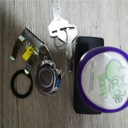 Excavator Spare Part  Cabin Side Door Lock Core  for SK200-8  In High Qaulity
