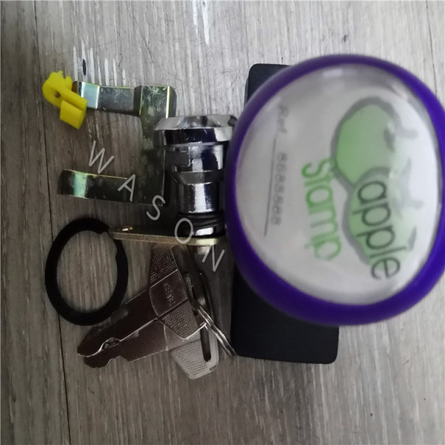 Excavator Spare Part  Cabin Side Door Lock Core  for SK200-8  In High Qaulity