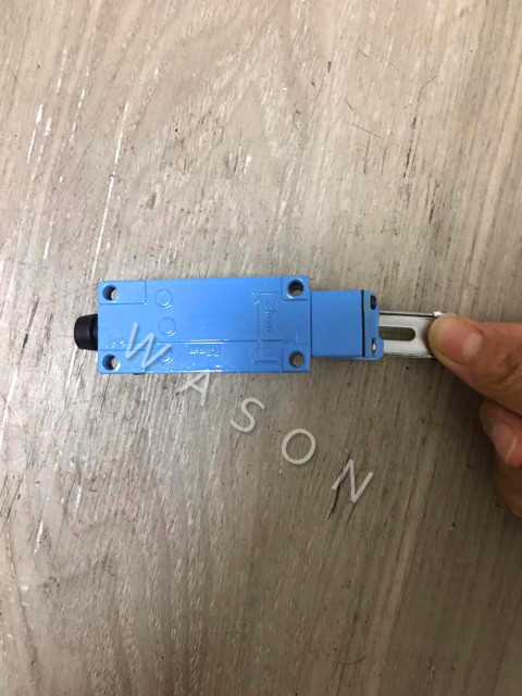 High Quality Excavator Hydraulic Lock Switch  For DH220-7