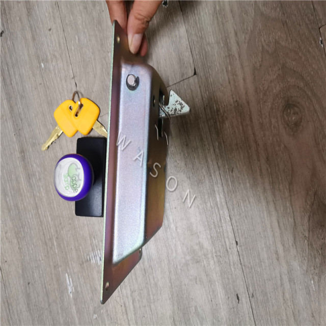 High Qaulity Hydraulic Pump Side Panel Door Lock  for DH220-5